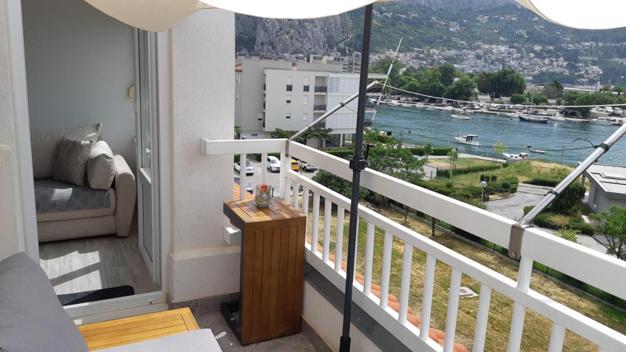 Seaview Apartment Omiš Exteriör bild