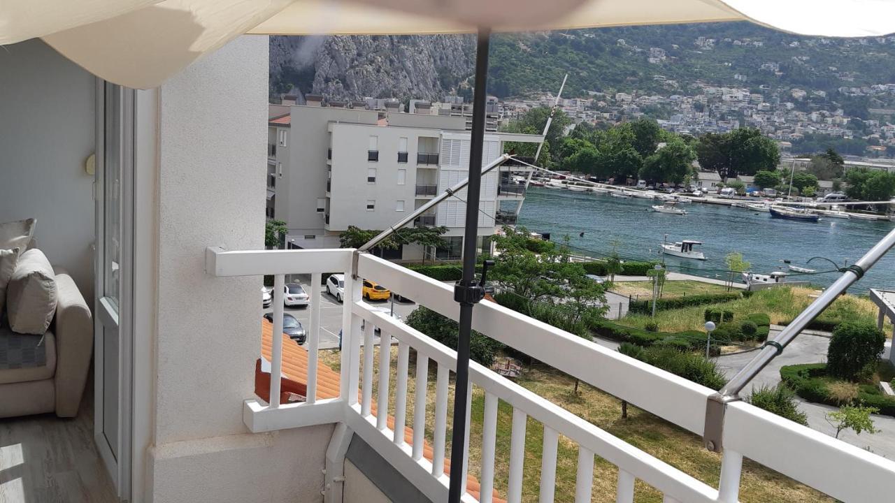 Seaview Apartment Omiš Exteriör bild